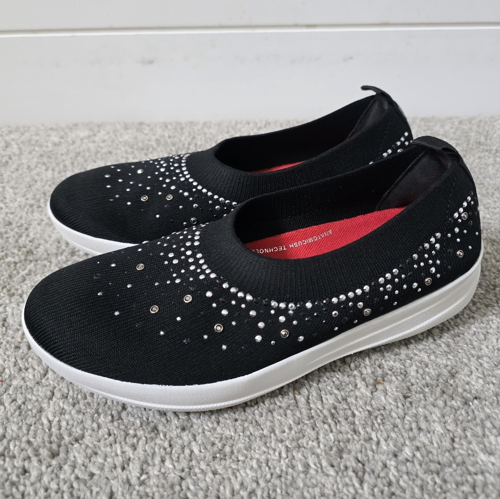 Fitflop Women's Black/Silver Slip-On Sneaker Size 7